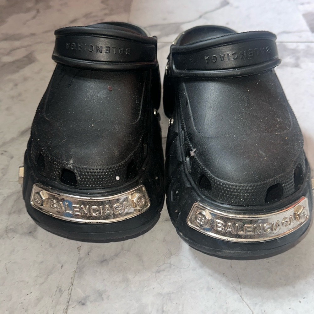 Black high-rise crocs